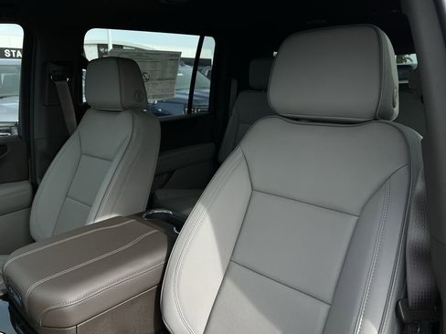 New 2026 GMC Yukon XL Elevation w/ LPO, Floor Liner Package image 22