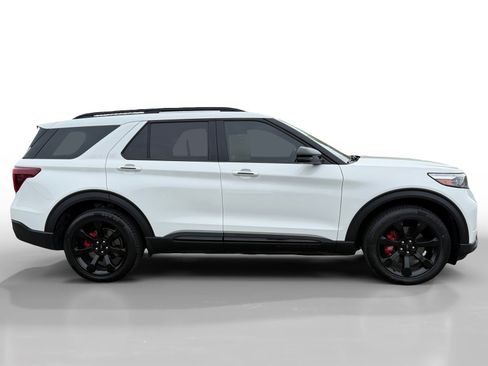 Used 2022 Ford Explorer ST w/ Equipment Group 401A image 6