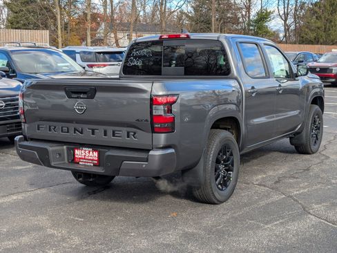 New 2026 Nissan Frontier SV w/ SV Convenience Package image 2