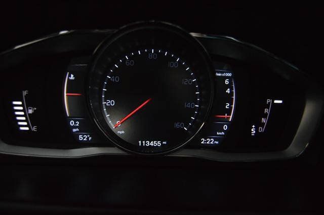Used 2016 Volvo XC70 T5 Premier w/ Proximity Package FWD image 17