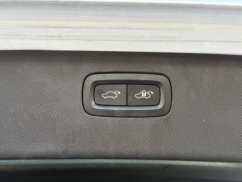 Used 2021 Volvo XC90 T8 Inscription w/ Protection Package Premier image 19