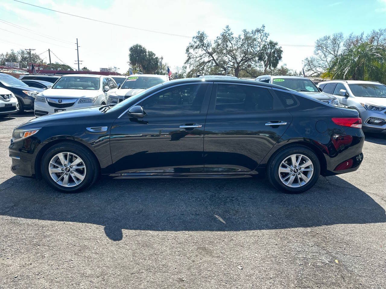 Used 2018 Kia Optima LX FWD image 4