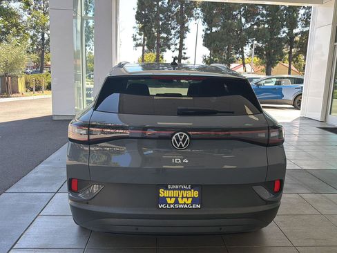 Used 2023 Volkswagen ID.4 Pro S RWD image 4