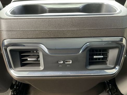 Used 2025 GMC Sierra 2500 SLT w/ SLT Convenience Package image 21