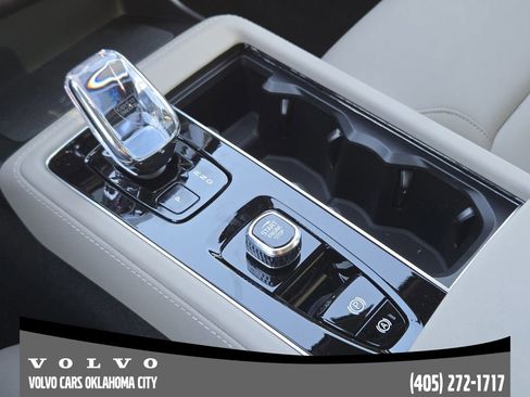 New 2026 Volvo XC90 B5 Core w/ Protection Package Premier image 19