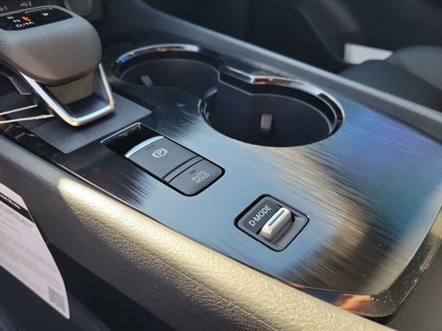 New 2026 Nissan Rogue SV w/ SV Premium Package image 32