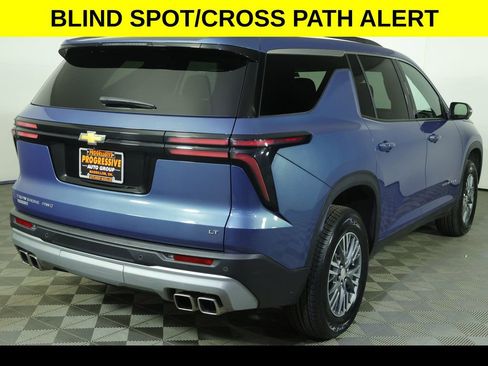 Used 2024 Chevrolet Traverse LT w/ LPO, Floor Liner Package AWD/4WD image 9