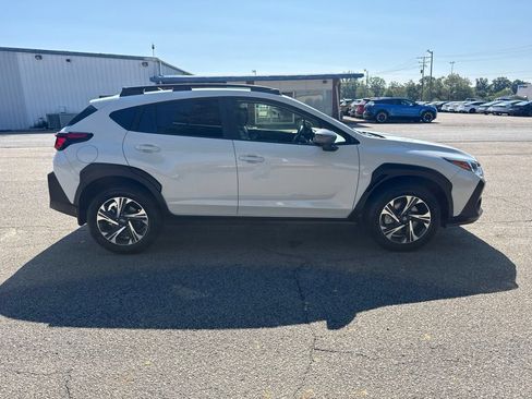 Used 2024 Subaru Crosstrek 2.0i Premium AWD/4WD image 6