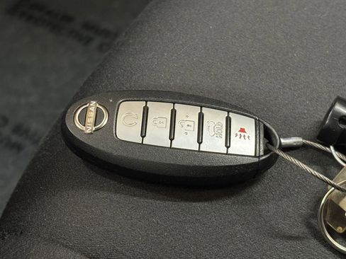 Used 2025 Nissan Altima 2.5 SV FWD image 24