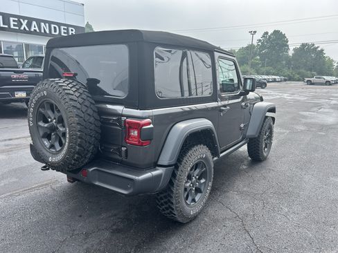 Used 2023 Jeep Wrangler Sport AWD/4WD image 3