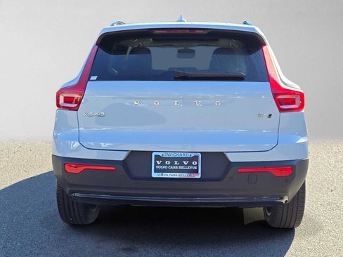 Used 2026 Volvo XC40 B5 Plus AWD/4WD image 5