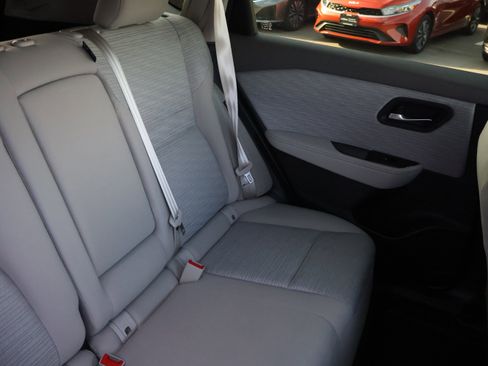 Used 2023 Nissan Rogue SV AWD/4WD image 13