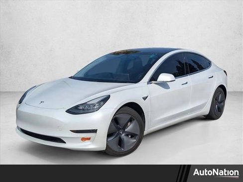 Used 2020 Tesla Model 3 Standard Range Plus image 1