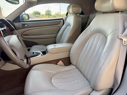 Used 2001 Jaguar XK8 Convertible RWD image 17