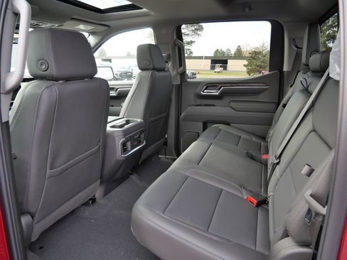 New 2026 GMC Sierra 1500 SLT w/ SLT Premium Plus Package image 5