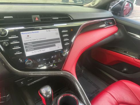 Used 2019 Toyota Camry XSE w/ Navigation Package FWD image 37