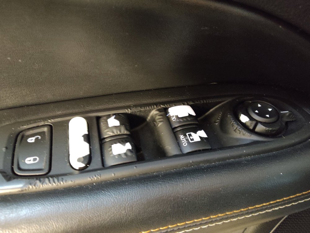 Used 2018 Jeep Compass Latitude w/ Popular Equipment Group FWD image 27