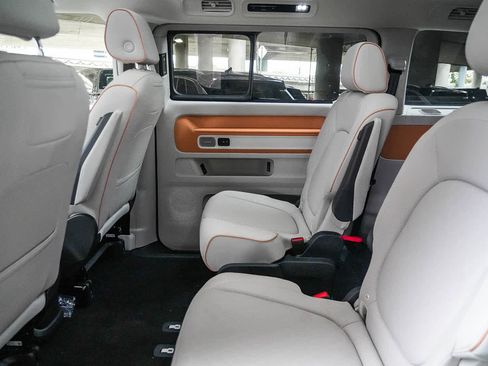 New 2025 Volkswagen ID. Buzz Pro S Plus AWD/4WD image 21