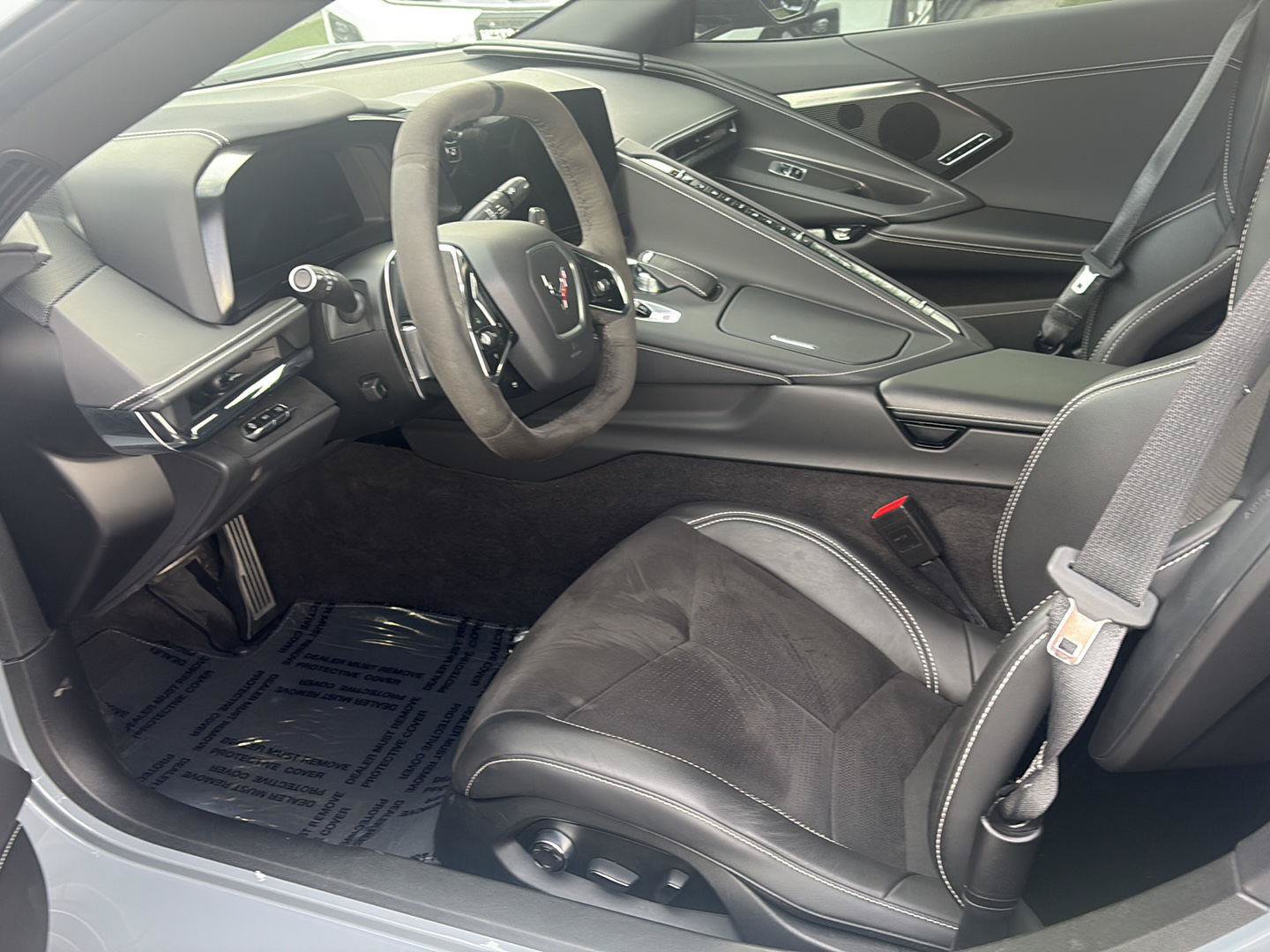 Used 2024 Chevrolet Corvette Stingray Preferred Cpe w/ Z51 Performance Package RWD image 12