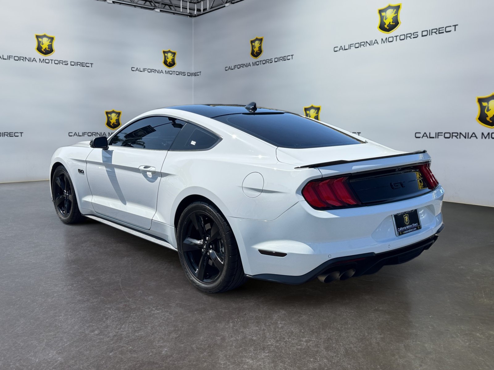 Used 2021 Ford Mustang GT Premium w/ Black Accent Package RWD image 3