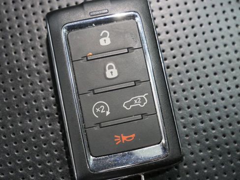 Used 2023 Jeep Grand Cherokee L Summit AWD/4WD image 33