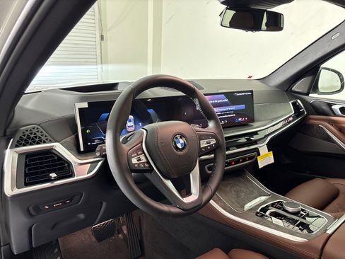 Used 2026 BMW X5 sDrive40i w/ Premium Package RWD image 4