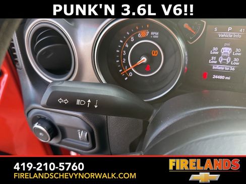 Used 2023 Jeep Wrangler Sport image 8