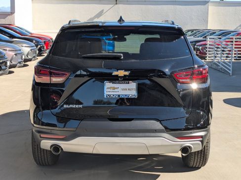 New 2026 Chevrolet Blazer LT image 5