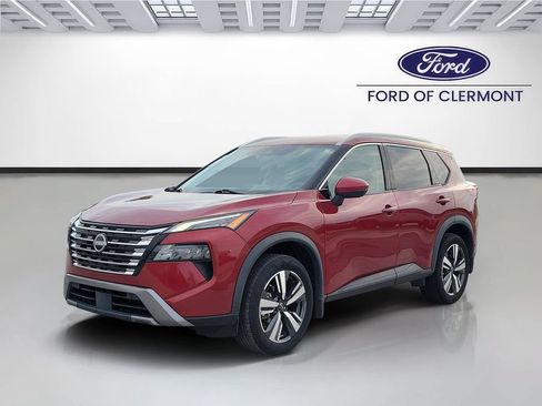 Used 2024 Nissan Rogue SL FWD image 2