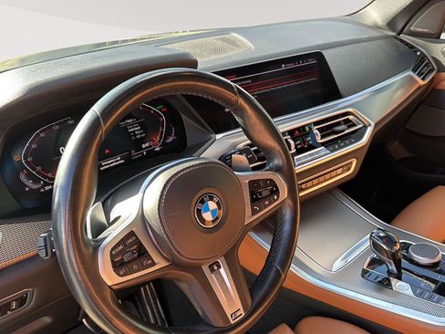 Used 2019 BMW X5 xDrive50i w/ M Sport Package image 12