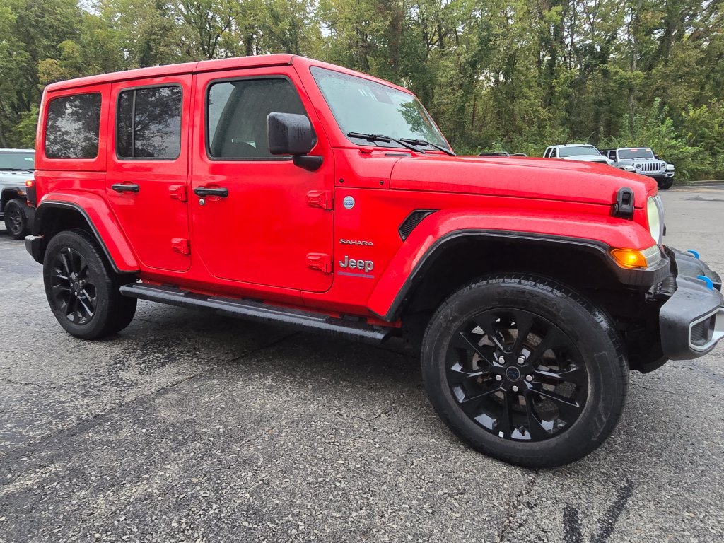Used 2024 Jeep Wrangler Unlimited Sahara AWD/4WD image 11