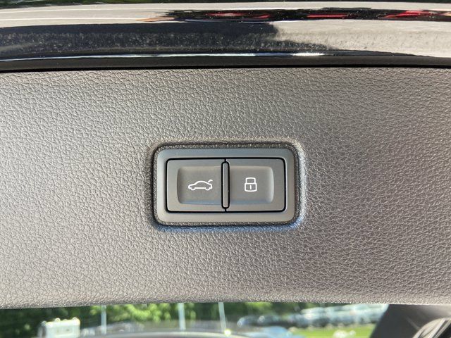 Certified 2022 Audi Q7 3.0T Premium Plus AWD/4WD image 32