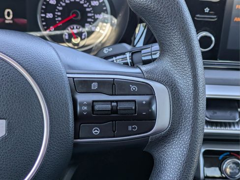 Used 2024 Kia K5 LXS image 28