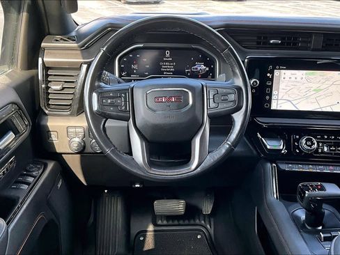 Used 2023 GMC Sierra 1500 AT4 image 6