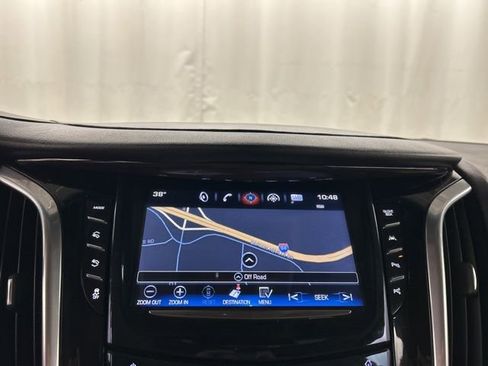 Used 2020 Cadillac Escalade Premium Luxury image 17