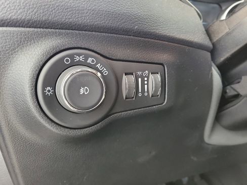 Used 2021 Jeep Compass Latitude w/ Convenience Group image 13