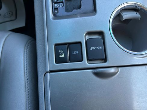 Used 2013 Toyota Highlander SE AWD/4WD image 24