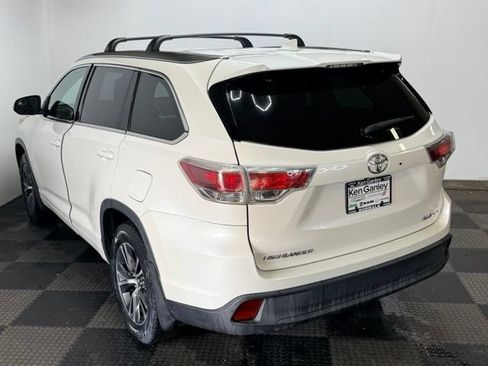 Used 2016 Toyota Highlander XLE AWD/4WD image 7