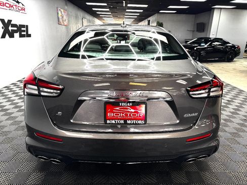 Used 2021 Maserati Ghibli S image 11