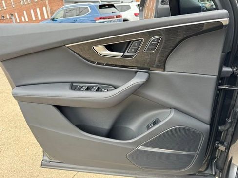 Used 2025 Audi Q7 2.0T Premium Plus w/ Premium Plus Package image 25