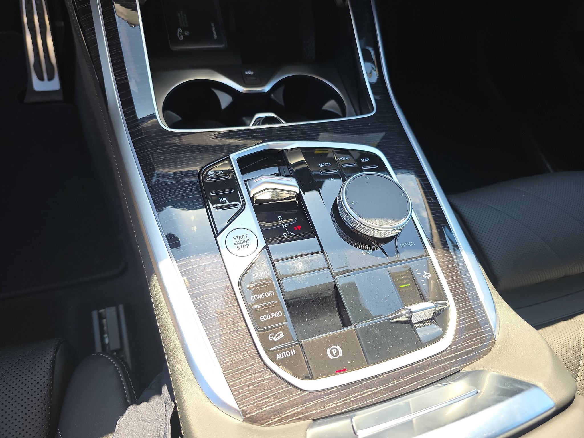 New 2027 BMW X7 xDrive40i w/ M Sport Package AWD/4WD image 17