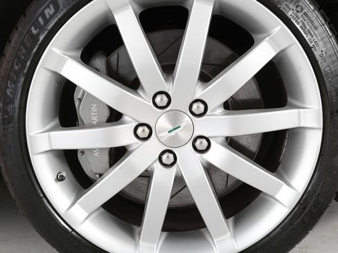Used 2006 Aston Martin DB9 Volante RWD image 6