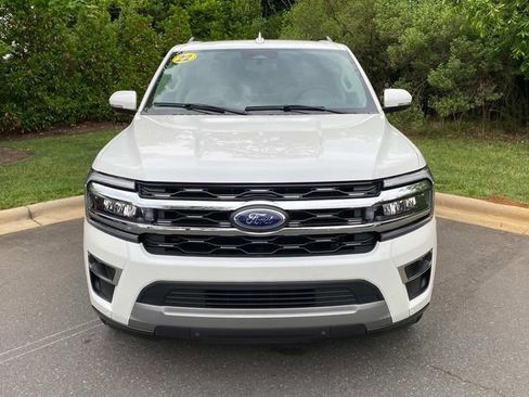 Used 2022 Ford Expedition Limited RWD image 2