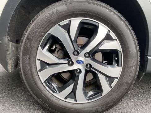 Used 2021 Subaru Outback Touring XT AWD/4WD image 40