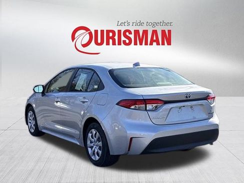Used 2023 Toyota Corolla LE image 4