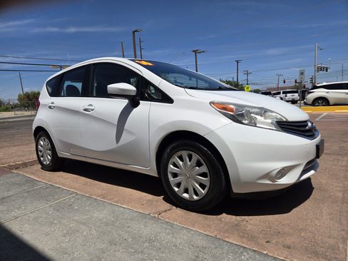 Used 2016 Nissan Versa Note SV FWD image 4