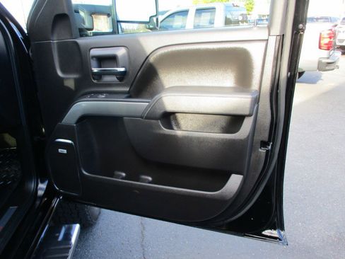 Used 2016 Chevrolet Silverado 2500 LTZ w/ LTZ Plus Package image 28