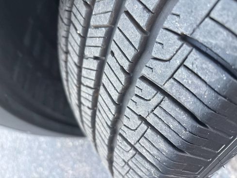 Used 2014 Hyundai Santa Fe GLS image 3