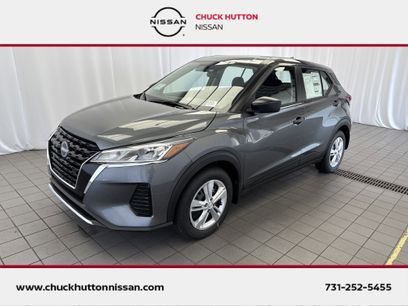 New 2025 Nissan Kicks S