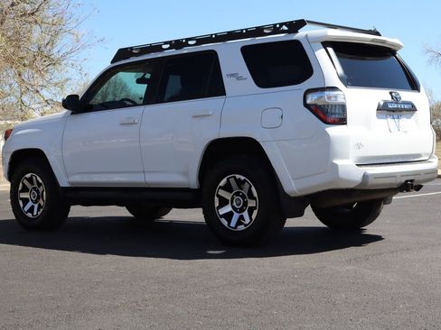 Used 2017 Toyota 4Runner TRD Off-Road image 7